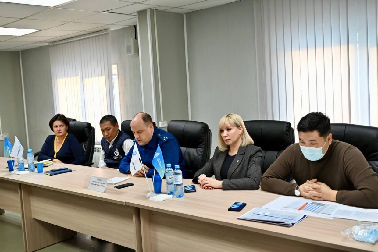 Прокурор города Якутска провел встречу с коллективом «Сахатранснефтегаз»