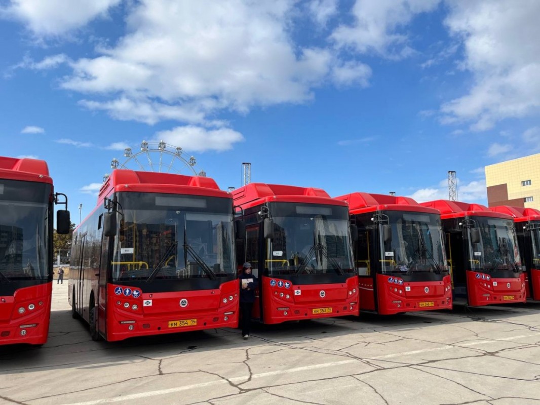 О движении маршрутных автобусов в праздничные выходные дни в Якутске