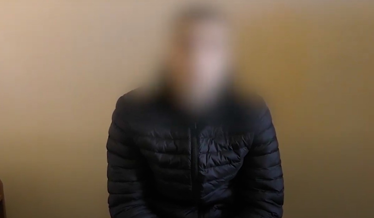 Полицией Якутии задержаны двое новосибирцев --  посредников онлайн-аферистов
