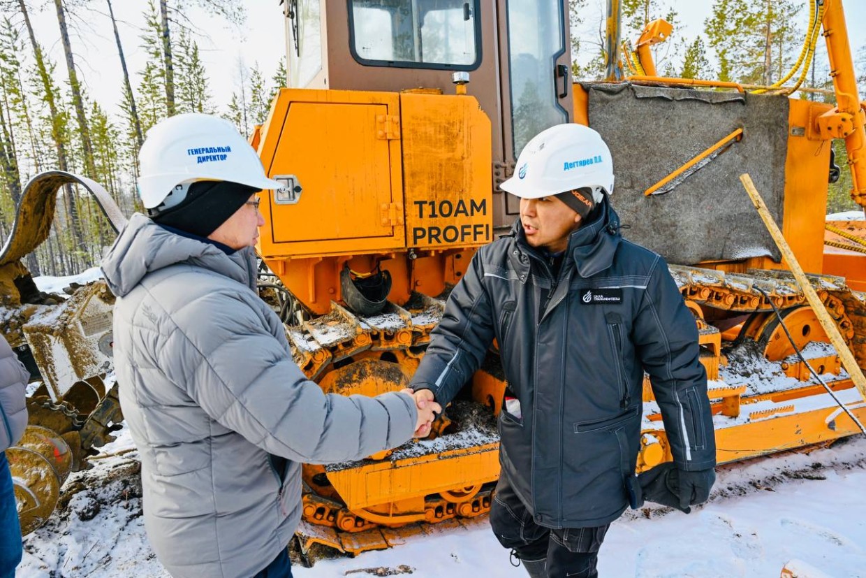 Алексей Колодезников проверил ход строительства газопровода-отвода «Накынский поток»