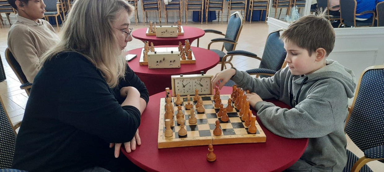 В Культурном центре ЖДЯ  в Алдане железнодорожники провели шахматно-шашечный турнир