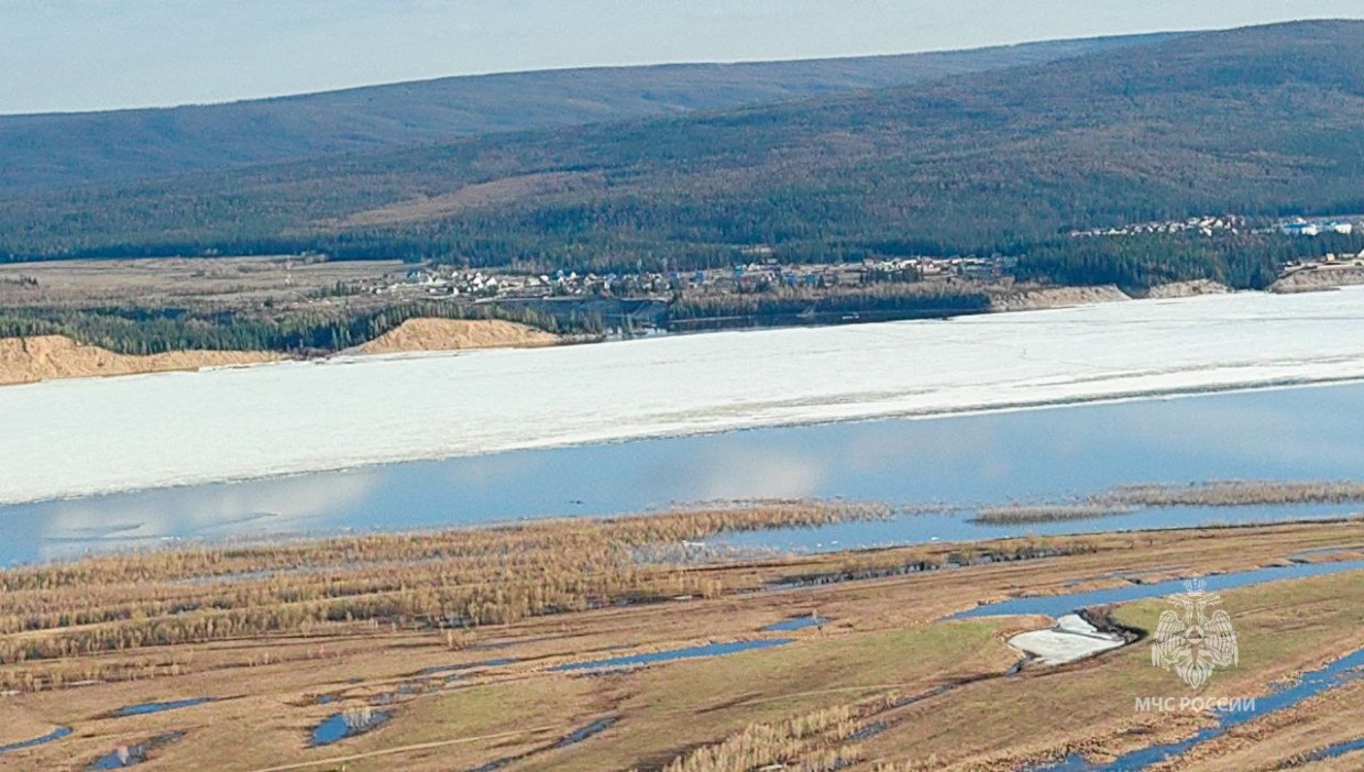 У Олекминска и села Хоринцы планируют ликвидировать возможные ледовые заторы с применением взрывчатых веществ