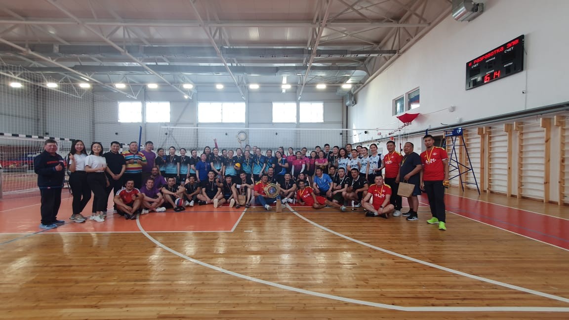 В Якутске выявлены лучшие волейболисты среди работников учреждений здравоохранения