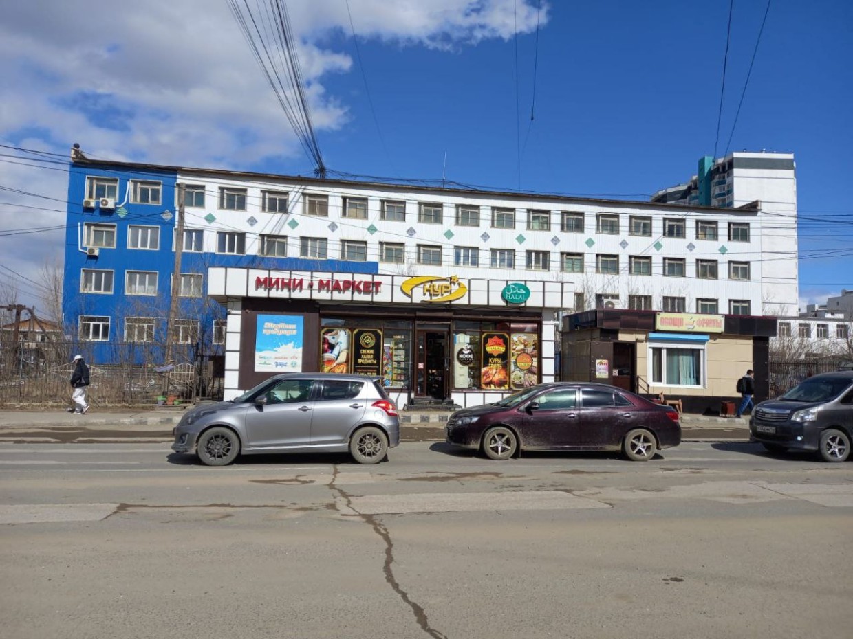 Жители Якутска жалуются на открывшийся по соседству круглосуточный пивной бар