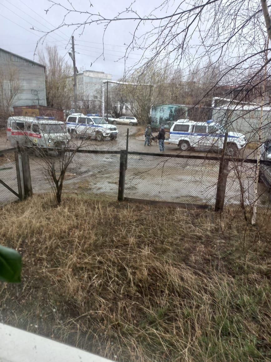 В Якутске на улице Кальвица обнаружили подозрительный предмет?