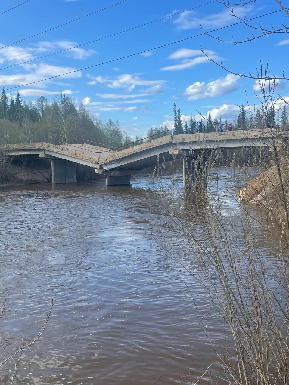 Возле села Хатыстыр Алданского района обрушился мост
