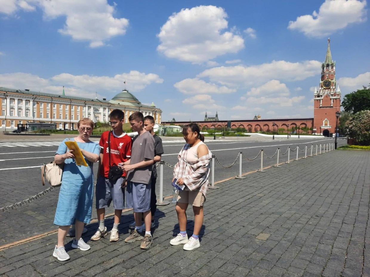 Путешествие мечты: воспитанники Вилюйского центра посетили Москву