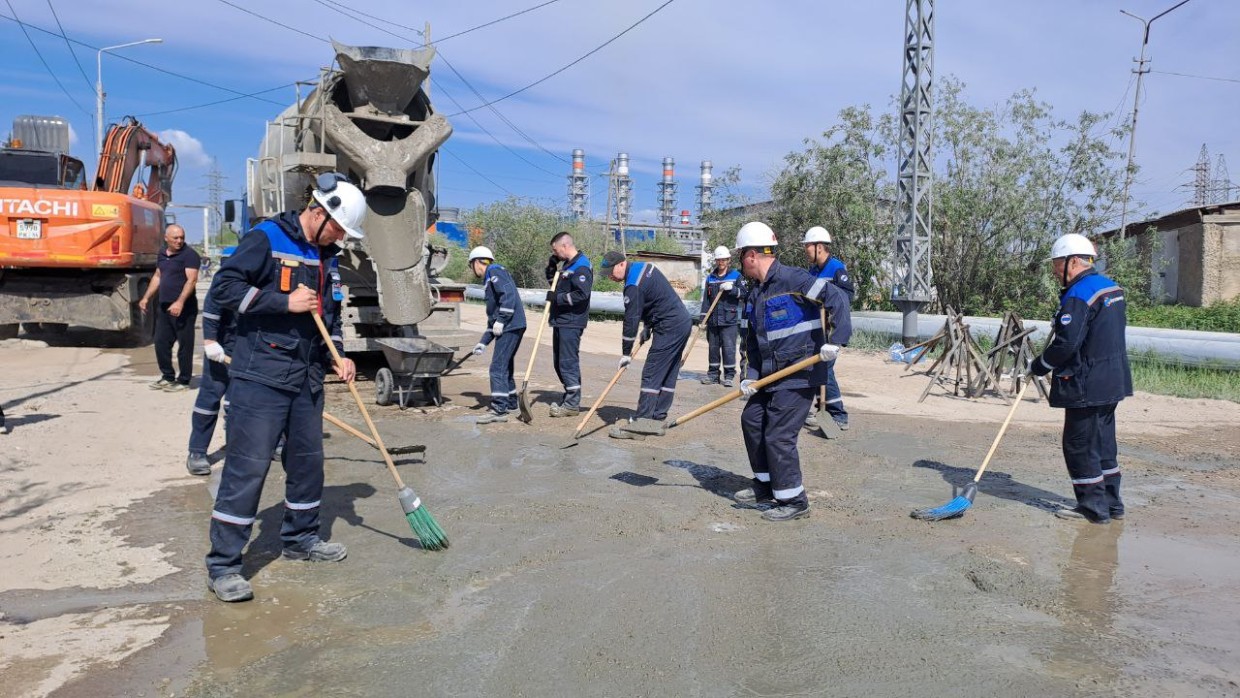 Энергетики Якутской ГРЭС отремонтировали участок дороги
