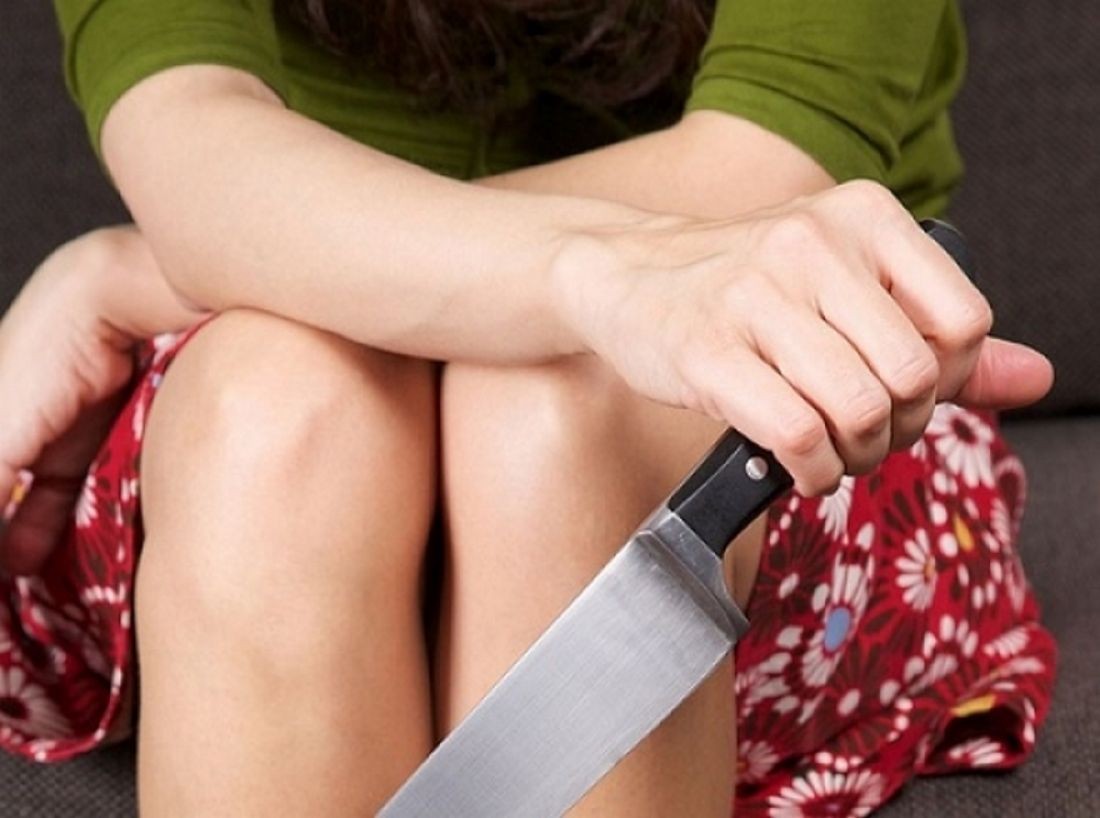 Давай поженимся: Женщина ударила ножом возлюбленного из-за нежелания последнего жениться