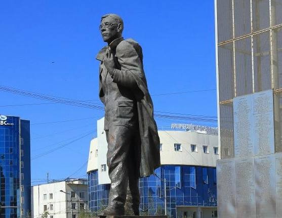 Прокуратура направила в суд уголовное дело о превышении должностных полномочий при ремонте памятника П.А. Ойунскому