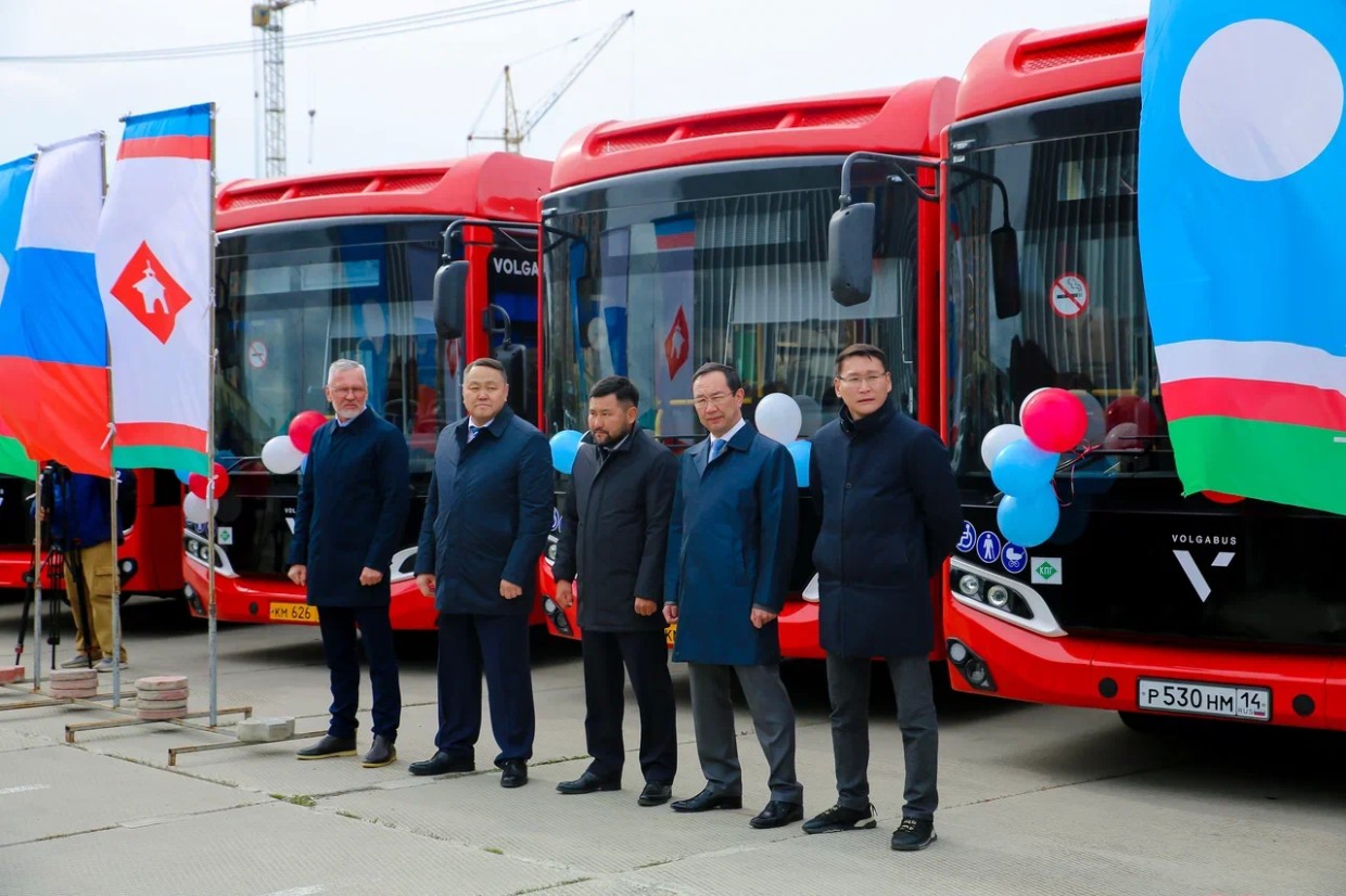 19 новых автобусов выйдут на маршруты Якутска