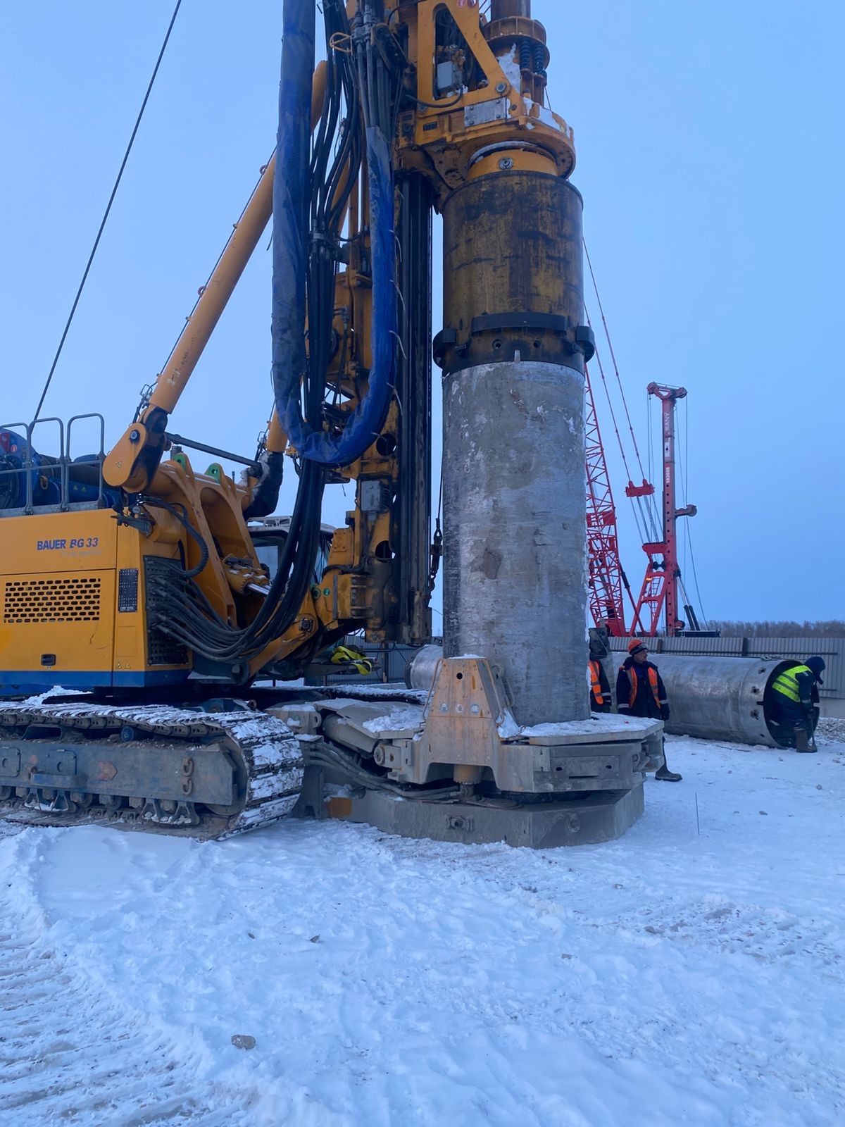 Строители Ленского моста начали буровые работы на правом берегу реки Лена