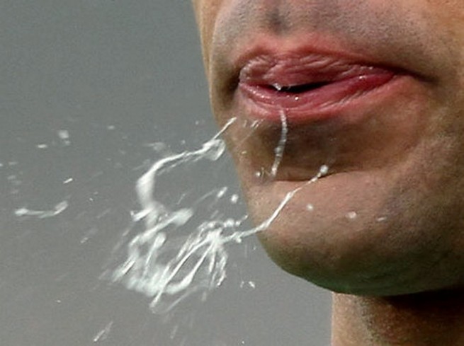 Избил продавцов, плюнул в полицейского: В Якутии ранее судимому пенсионеру вынесли приговор