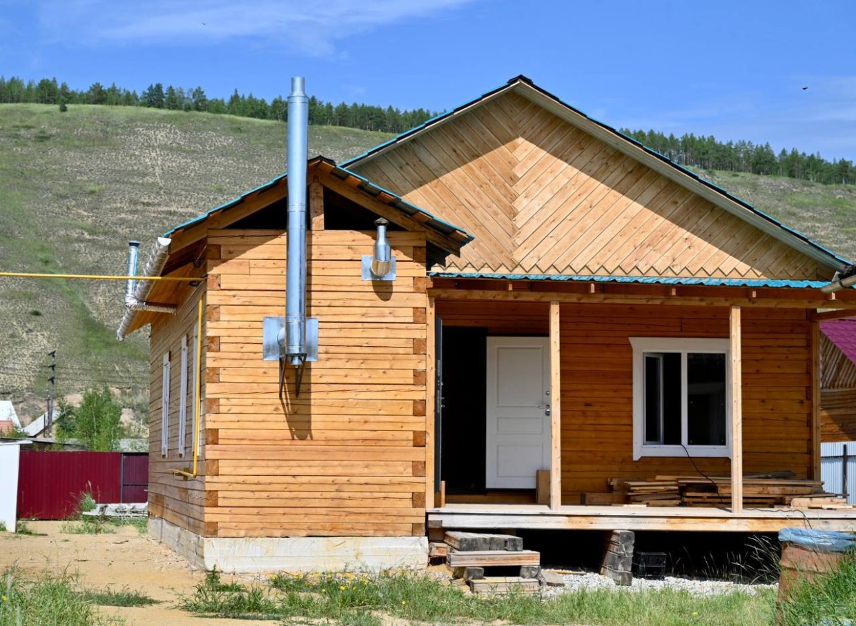 С начала года свои дома к газу подключили 561 семья