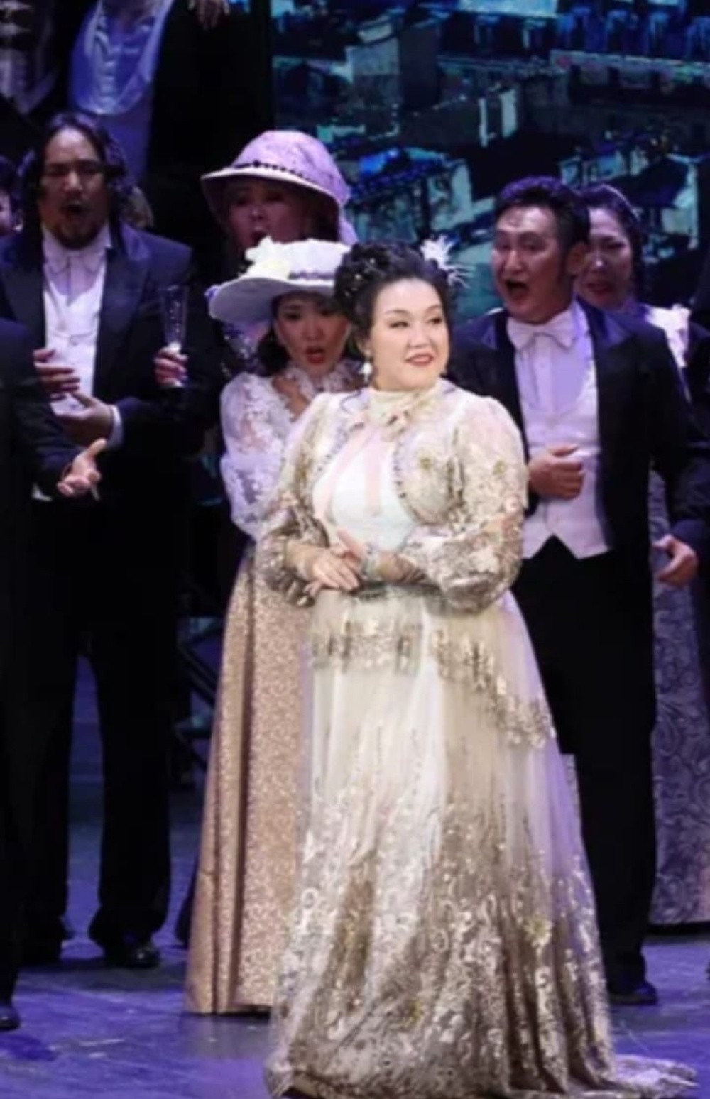 Поддержим вместе: Голосуем за нашу Екатерину Захарову на премии «Онегин» 2025