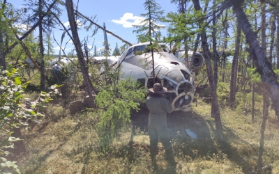 Продолжается расследование уголовного дела, возбужденного по факту авиапроисшествия с АН-30 в Якутии